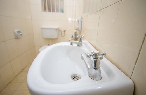 Kabale Hotel | Kings Hotel Kabale