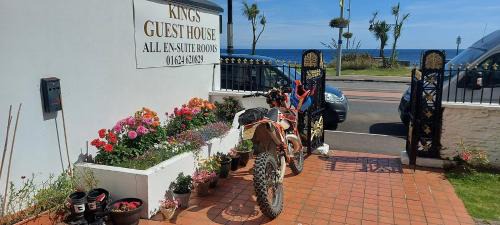 Douglas Promenade House | Kings' House