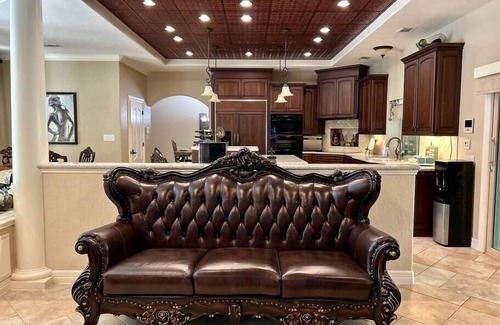 Waller Villa | Kings Landing Regal Retreat, Luxury Is Our Standard