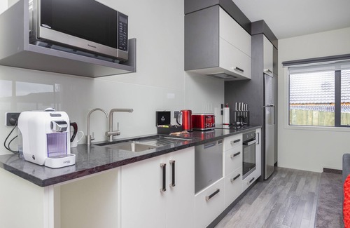 Rotorua Apartment | Kings On Peace