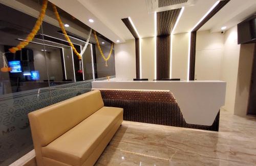 Ekkatuthangal Hotel | Kings Palace
