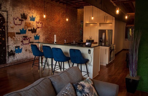 Downtown Memphis Condo | Kings Penthouse 4- An Urban Luxury Experience