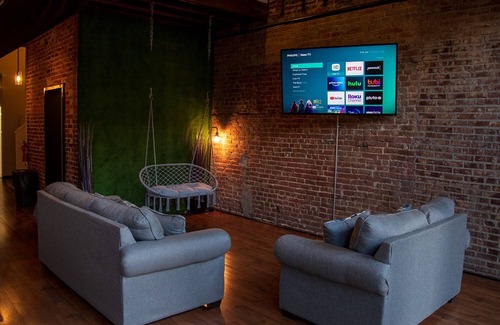 Downtown Memphis Condo | Kings Penthouse 4- An Urban Luxury Experience