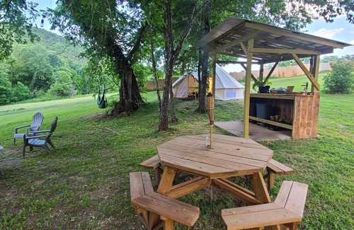 Eureka Springs RV Rental | Kings River Bell Tent Glamping