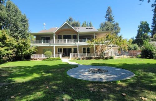 Sanger House | Kings River Reflections