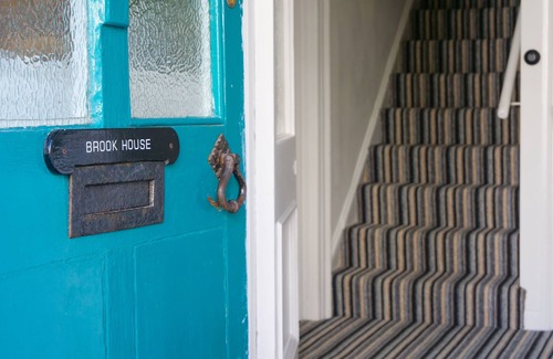 Kingsbridge Apartment | Kingsbridge Penthouse is a beautifully refurbished apartment.
