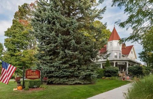 Fennville Bed & Breakfast | Kingsley House Bed & Breakfast - Full Home