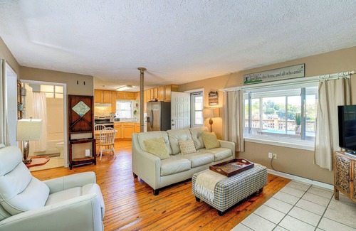 Lynn Garden House | Kingsport 'Boone Lake Hideaway' w/Deck & Views!