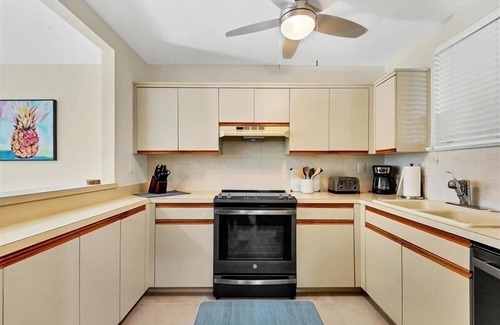 Saint Armands Key Condo | Kingston Arms in Sarasota