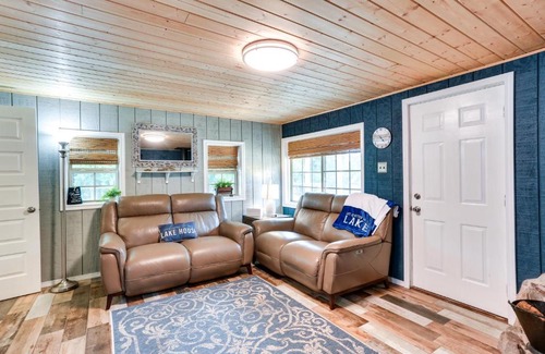 Kingston House | Kingston Cabin Rental Walk to Lake Texoma Beaches