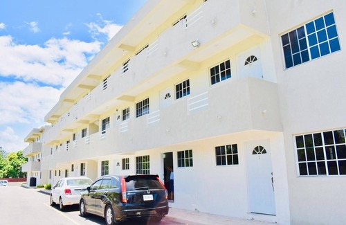 Eastwood Park Apartment | Kingston Guest Apartment At Dumbarton
