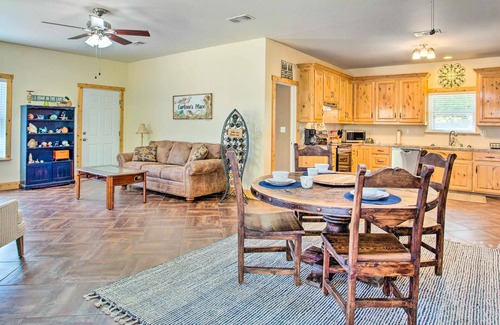 Kingston House | Kingston Home w/Patio < 4 Mi to Lake Texoma!