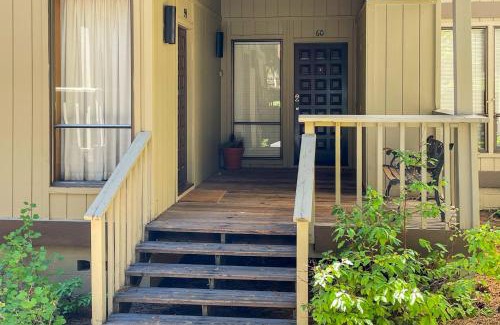 Kings Beach Apartment | Kingswood Village 60