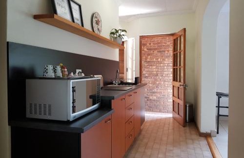 Garsfontein House | Kington Guest Suite