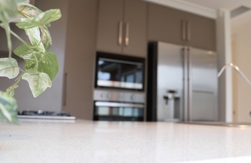 Fulham Gardens House | KINGURRA - Family Fave / Walking Trail / Close to Henley Beach