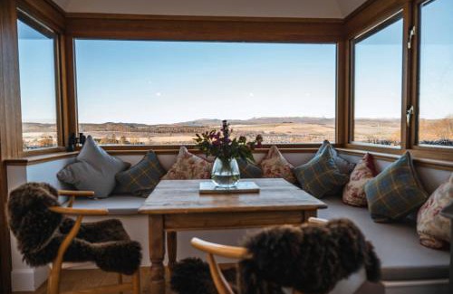 Conon Bridge House | Kinkell Cottage