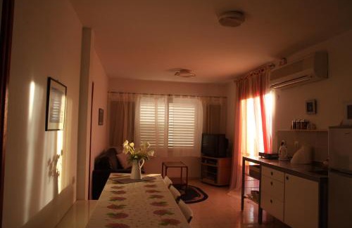 Ne'ot Golan Apartment | Kinneret Guesthouse