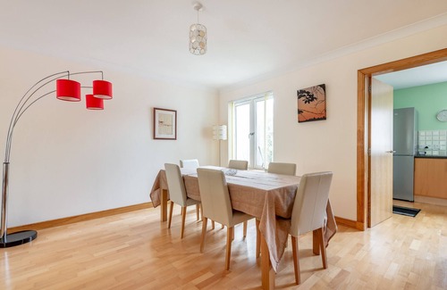 St. Andrews Ski Chalet | Kinnessburn Villa