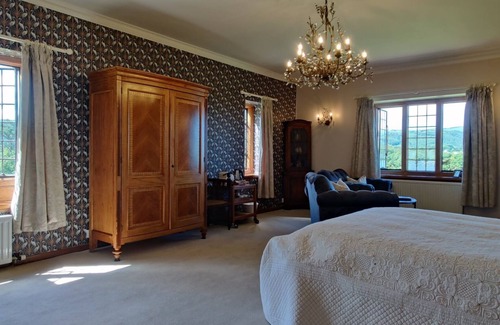 Bossington Bed & Breakfast | Kinsford romantic bedroom