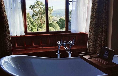 Bossington Bed & Breakfast | Kinsford romantic bedroom