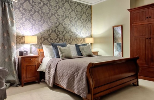 Bossington Bed & Breakfast | Kinsford romantic bedroom