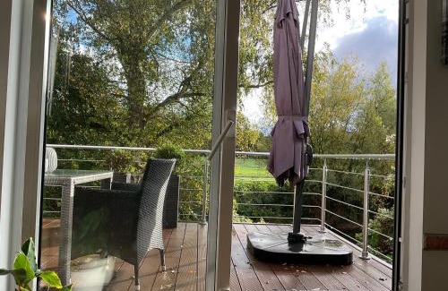 Gelnhausen Apartment | Kinzigloft mit Blick auf den Fluss