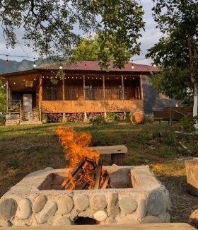 Ambrolauri House | Kipiani guest house ყიფიანის სახლი