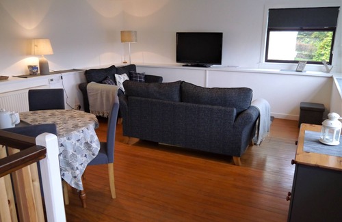 Kippford Cottage | Kippford Stables - a house that sleeps 4 guests in 2 bedrooms