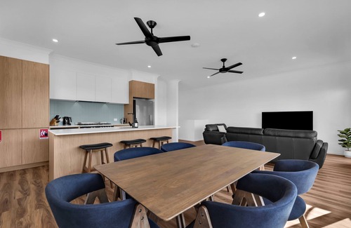 Tura Beach Cabin | Kira Lani - Pet Friendly - Tura