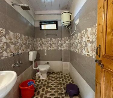 Shoja House | Kiran Home Stay Shoja Jibhi