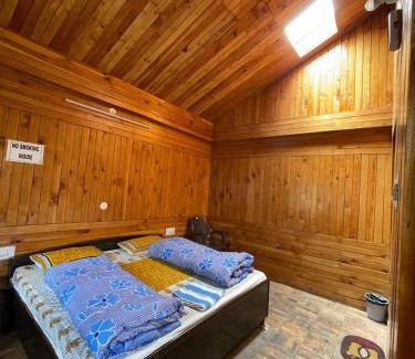 Shoja House | Kiran Home Stay Shoja Jibhi
