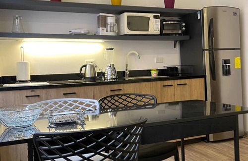Simon Bolivar Apartment | Kiran Lodging FH