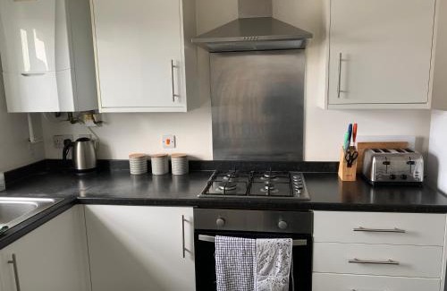 Skegby House | Kirkby House, 3 bedroom, sleeps up to 7 with sofa bed, holiday, corporate, contractor stays