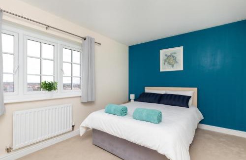 Stanley House | Kirkstall House by Alt-Stay Accommodation - 15 Percent Off stays over 7 nights