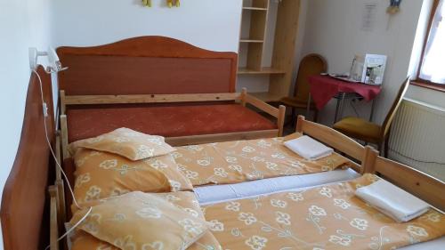 Fuzesgyarmat House | Kiskastély Fogadó-Étterem