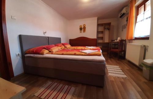 Fuzesgyarmat House | Kiskastély Fogadó-Étterem