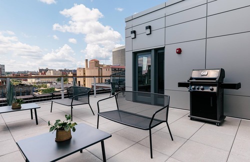 Central Business District Apartment | Kislak 302 Spacious 1BR in Heart of Downtown