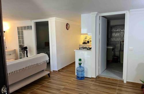 Kadnlar Denizi Mahallesi House | Kismideniz manzarali havuzlu daire