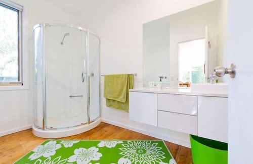 Anglesea House | Kiss Me too beach shack