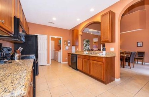 Crystal Cove House | Kissimmee heaven Disney Retreat with Pool (1075)