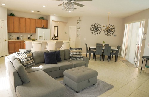 San Benito House | Kissimmee House heat Pool & Spa Near Epic Universal, Huge Resort Amenities