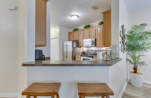 West Kissimmee House | Kissimmee Retreat w/Pool Access < 4 Mi to Disney!