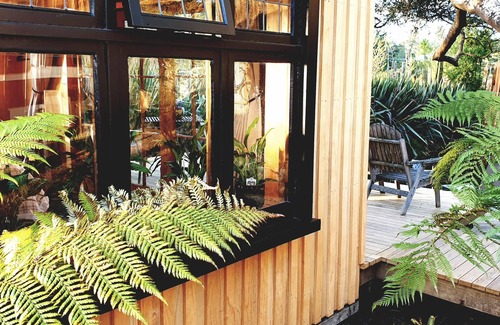 Upper Moutere Cottage | Kissing Gate Escape: top 14 in world TripAdvisor