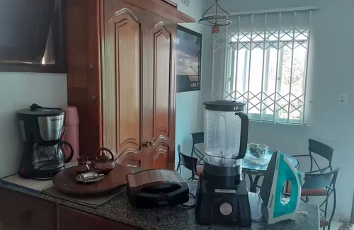 Batista Campos House | Kit net close to everything. Place to live in peace.