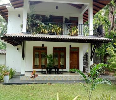 Polonnaruwa Hotel | Kithmi Resort