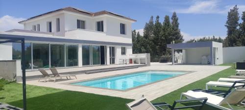 Softades Villa | Kiti Village Villa, Cyprus, salt-water pool, 6 bedrooms, Larnaca