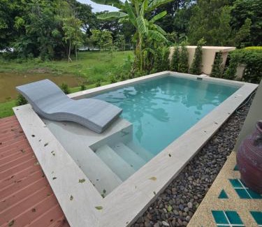 San Kamphaeng House | Kitiyara Lakeside Pool Villa