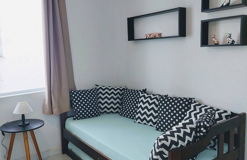 Enseada RV Rental | Kitnet 2 blocks from Enseada beach with Internet