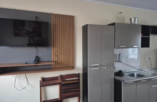 Uvaranas House | kitnet central com linda vista 75