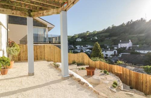 Noss Mayo House | Kittiwake